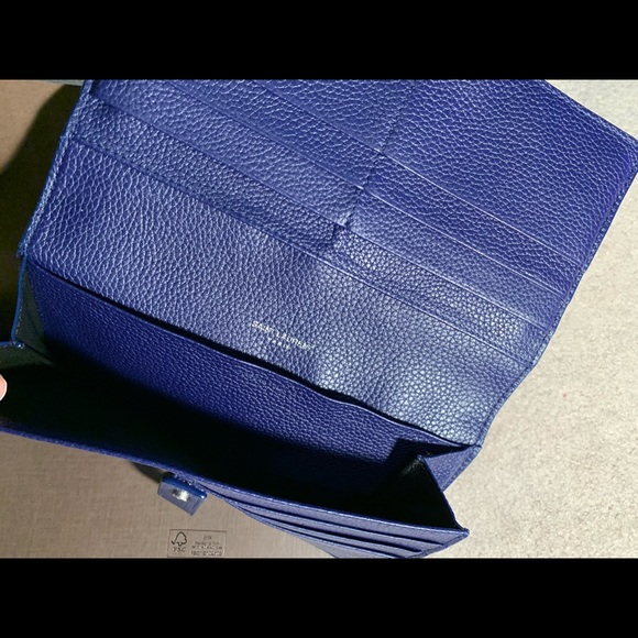 Saint Laurent Sac Du Jour Souple Wallet - Picture 3 of 8